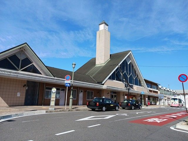 近くの近江鉄道線八日市駅まで800m(徒歩10分)