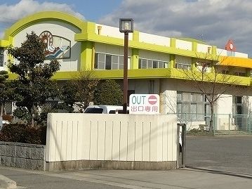 近くの鶴城幼稚園まで210m（徒歩3分）