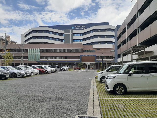 近くの病院まで350m（徒歩5分）