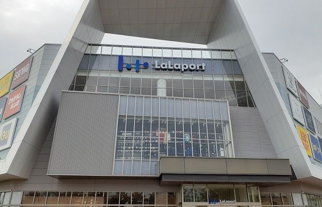 近くのららぽーと沼津まで1,200m（徒歩15分）