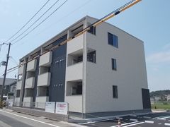 ニューシャルマンアイの外観画像