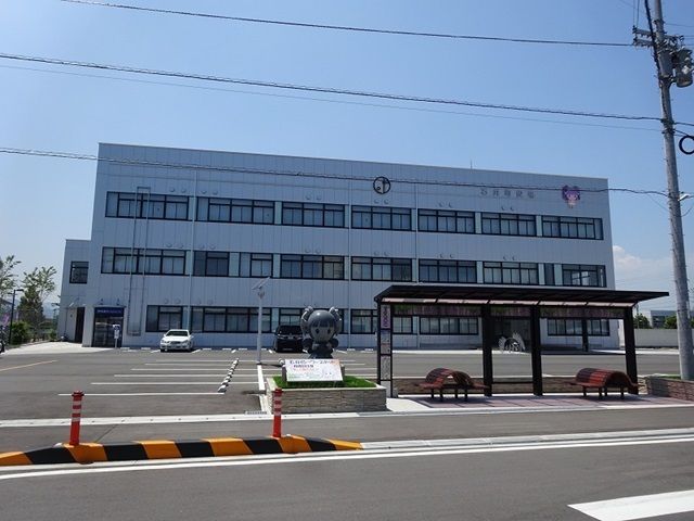 近くの石井町役場まで1,000m（徒歩13分）