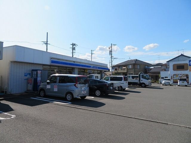 近くのローソン　阪本店まで800m（徒歩10分）