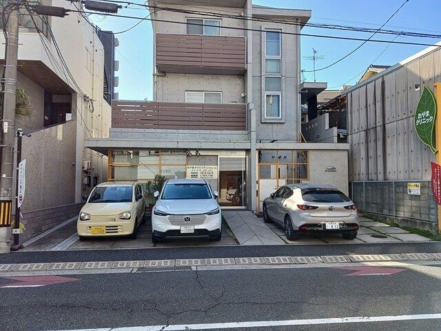 近くのおやまクリニックまで149m（徒歩2分）