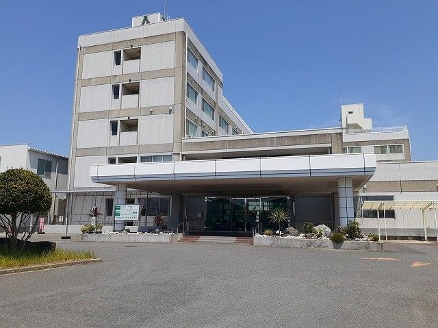近くの病院まで300m（徒歩4分）