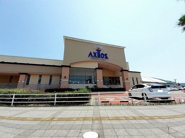 近くのスポーツクラブアクトスまで1,300m（徒歩17分）