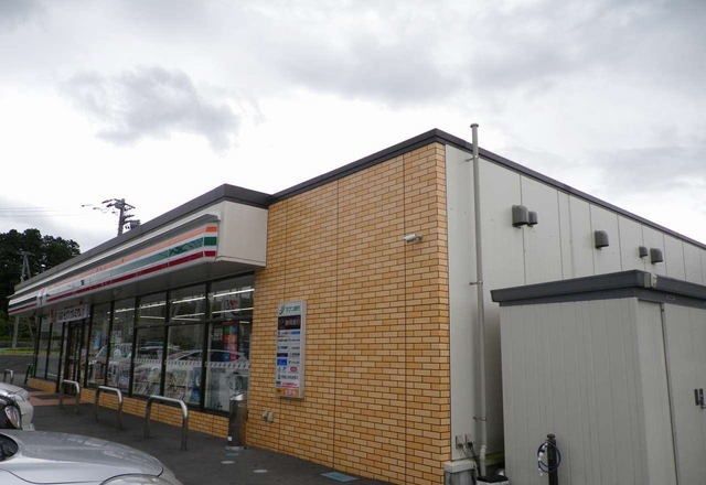 近くのセブンイレブン御殿場永原店まで1,000m（徒歩13分）