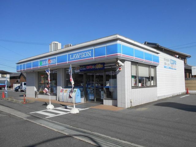 近くのローソン上野八幡店様まで1,700m(徒歩22分)