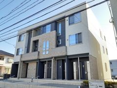 ファミーユ Aの外観画像