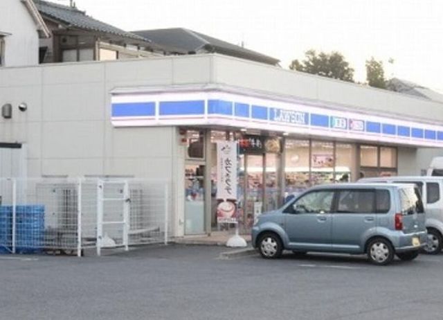 近くのコンビニまで1,400m（徒歩18分）