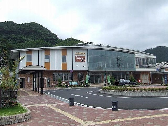 近くの若狭高浜駅まで700m（徒歩9分）