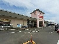 近くのラ・ムー高松東店さんまで1,400m（徒歩18分）