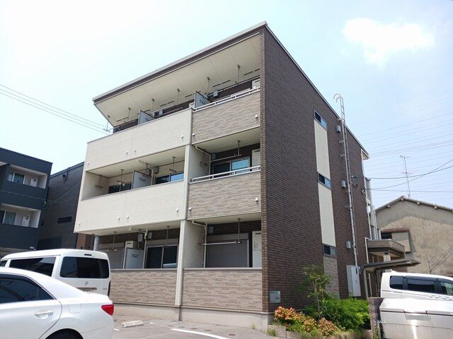 メゾン エテルナの外観画像