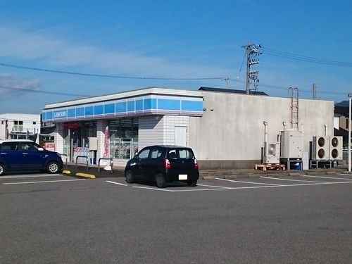 近くのローソン 丸岡一本田店まで400m（徒歩5分）