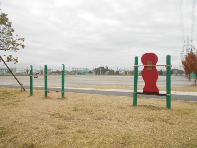 近くの生津スポーツ広場まで500m(徒歩7分)