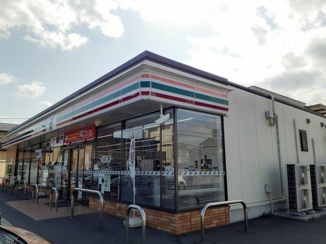 近くのセブンイレブン岡山白石店まで450m(徒歩6分)