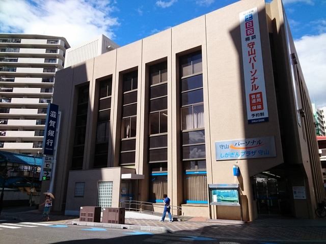 近くの滋賀銀行守山支店まで500m（徒歩7分）