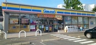 近くのミニストップ様まで100m（徒歩2分）