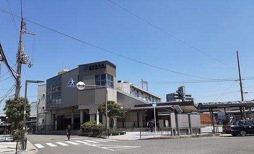 近くのJR富田駅まで1,600m(徒歩20分)
