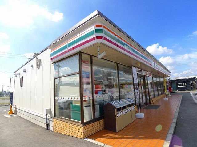近くのセブンイレブン 桐生競艇場前店まで500m（徒歩7分）