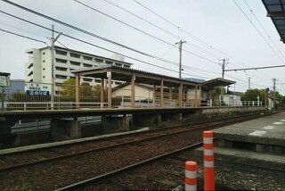 近くの琴電春日川駅様まで600m（徒歩8分）