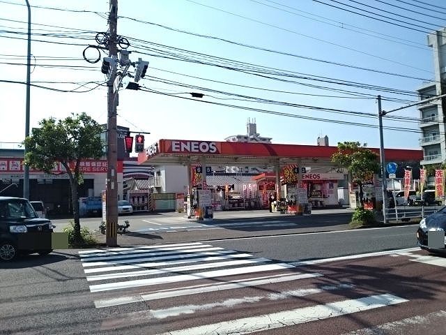 近くのＥＮＥＯＳまで450m（徒歩6分）