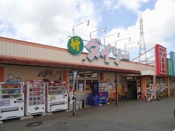 近くの施設まで500m（徒歩7分）