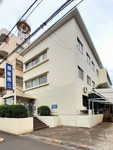 近くの郡医院まで400m（徒歩5分）