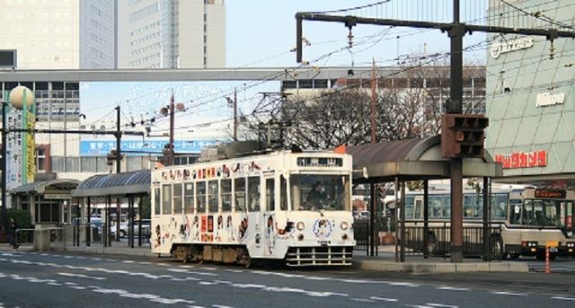 近くの路面電車・田町駅まで450m（徒歩6分）