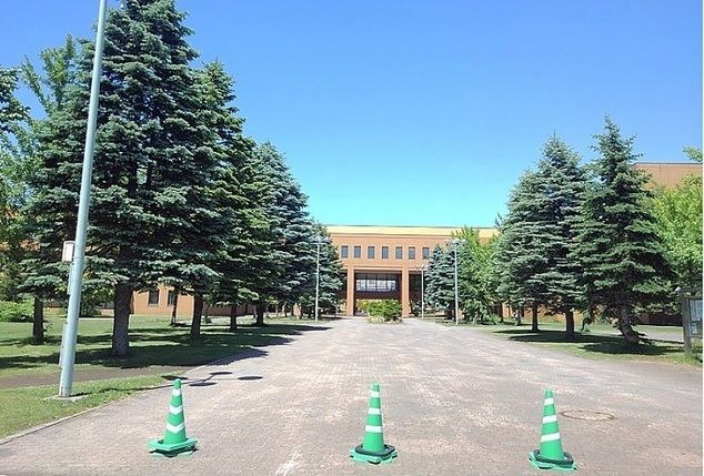 近くの大学まで100m(徒歩2分)