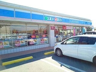 近くのローソンまで580m（徒歩8分）