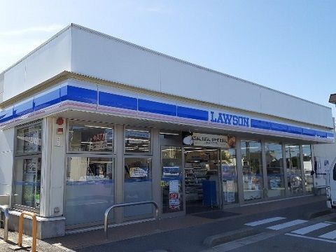 近くのローソン富山新庄町南店まで700m(徒歩9分)