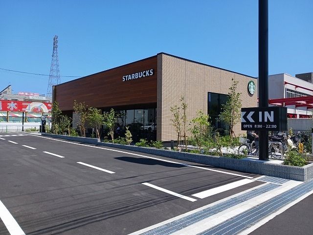 近くのスターバックス尼崎立花店まで390m(徒歩5分)