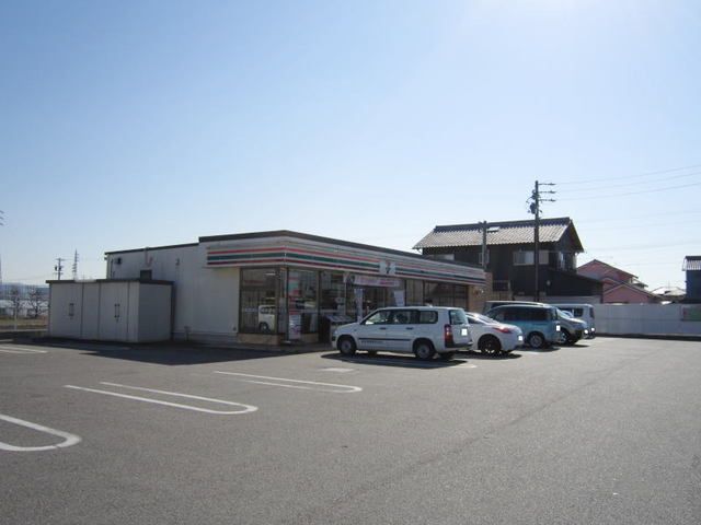 近くのセブン-イレブン 岡崎西本郷町まで550m（徒歩7分）