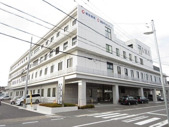 近くの岩佐病院・岩佐マタニティまで650m（徒歩9分）