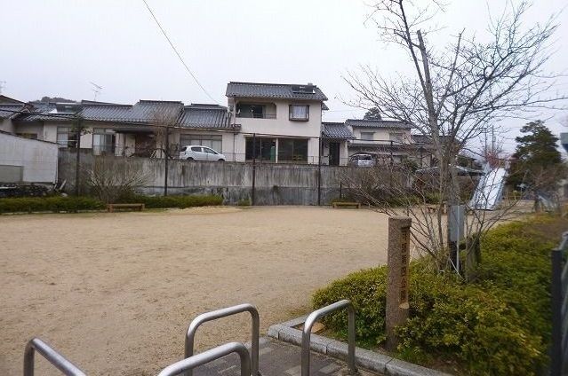 近くの可部第4公園まで900m(徒歩12分)