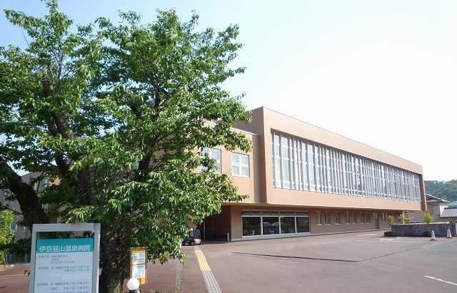 近くの伊豆韮山温泉病院まで800m（徒歩10分）