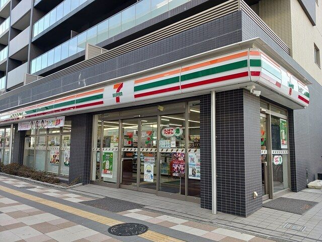 近くのセブン-イレブンまで739m(徒歩10分)
