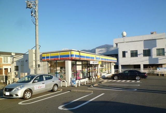 近くのミニストップ沼津千本街道店まで1,300m(徒歩17分)