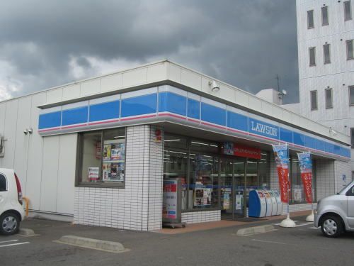 近くのローソン 福井北四ツ居店まで350m(徒歩5分)