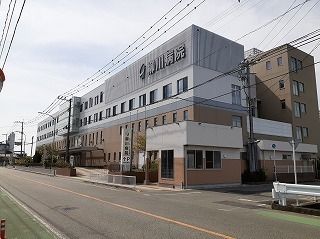近くの柳川ツジ医院まで790m（徒歩10分）