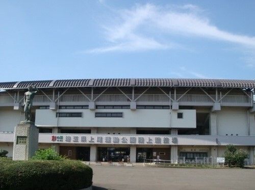 近くの上尾運動公園まで580m（徒歩8分）