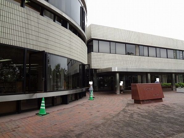 近くの岡山市立      中央図書館まで600m（徒歩8分）