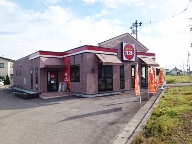近くのガスト 角館店まで1,200m(徒歩15分)