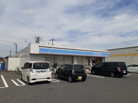 近くのローソン岡山洲崎店まで300m(徒歩4分)