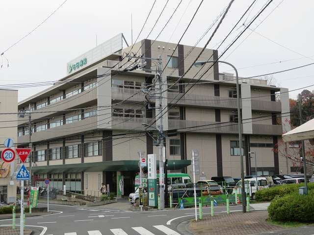 近くの右田病院まで800m（徒歩10分）