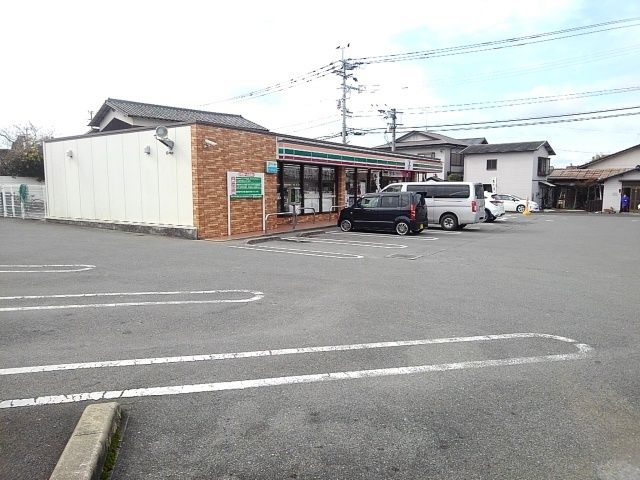 近くのセブンイレブン筑後蔵数店まで170m（徒歩3分）