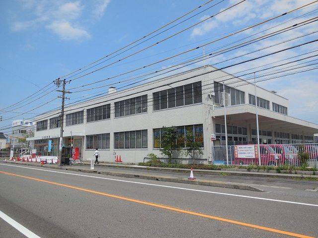 近くの江南郵便局まで450m(徒歩6分)