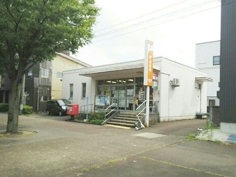 近くの長岡三和郵便局まで750m（徒歩10分）