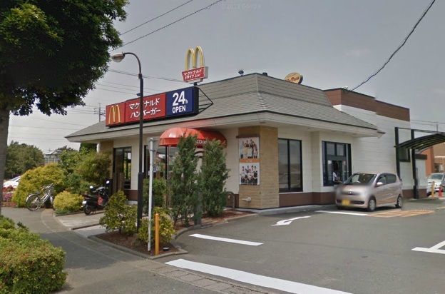 近くのマクドナルド浜松西インター店まで1,300m（徒歩17分）